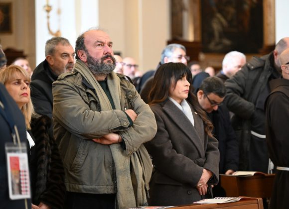 Inaugurato l’anno del Transito di San Francesco, al via le celebrazioni solenni per gli 800 anni dalla morte del Poverello. Il rito